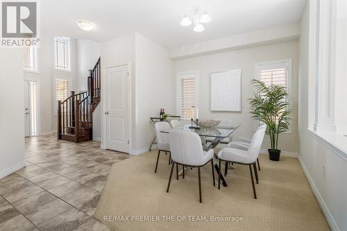 238 Medici Lane, Hamilton, ON - Indoor Photo Showing Dining Room