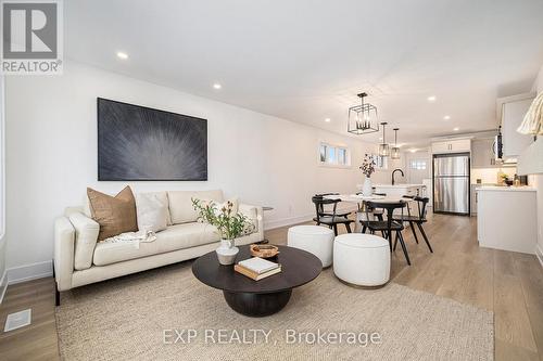 825 St John Street, Merrickville-Wolford, ON - Indoor Photo Showing Living Room