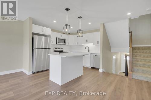 755 St John Street, Merrickville-Wolford, ON - Indoor Photo Showing Kitchen With Upgraded Kitchen