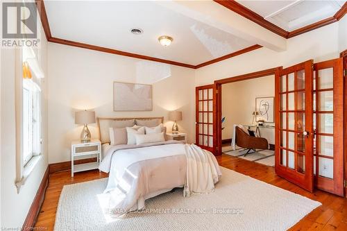 24 Bruce Street, Hamilton, ON - Indoor Photo Showing Bedroom