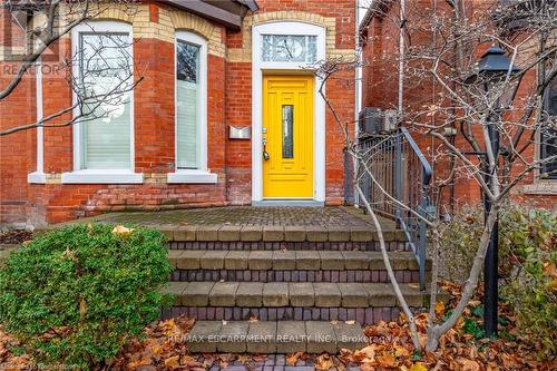 24 Bruce Street, Hamilton, ON - Outdoor