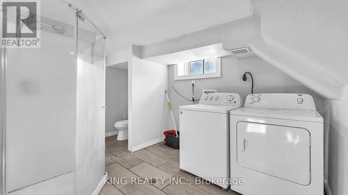 1227 Trafalgar Street, London, ON - Indoor Photo Showing Laundry Room