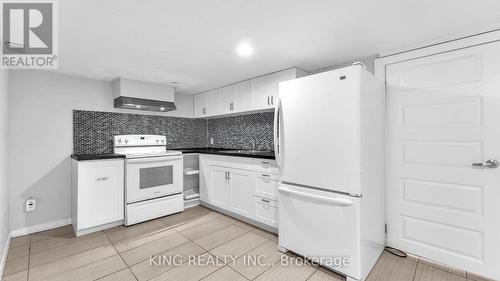 1227 Trafalgar Street, London, ON - Indoor Photo Showing Kitchen