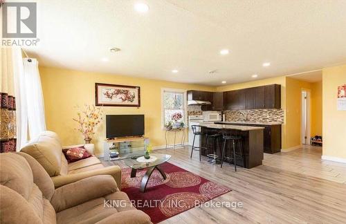 1227 Trafalgar Street, London, ON - Indoor Photo Showing Living Room