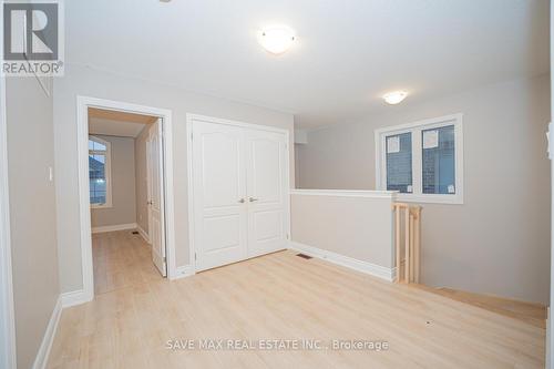 126 Sunset Way, Thorold, ON - Indoor Photo Showing Other Room