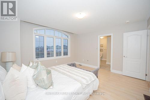 126 Sunset Way, Thorold, ON - Indoor Photo Showing Bedroom