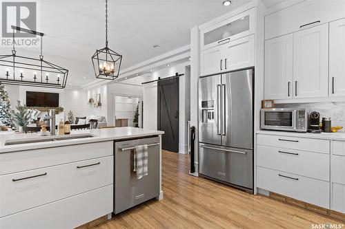 303 Waters Crescent, Saskatoon, SK - Indoor Photo Showing Kitchen With Stainless Steel Kitchen With Upgraded Kitchen