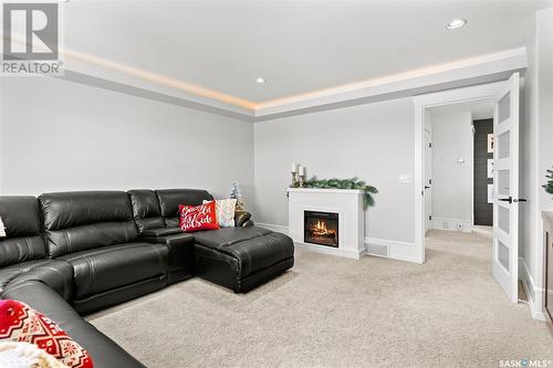 303 Waters Crescent, Saskatoon, SK - Indoor Photo Showing Living Room