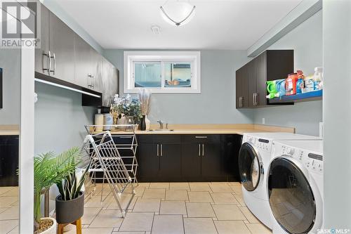 303 Waters Crescent, Saskatoon, SK - Indoor Photo Showing Laundry Room