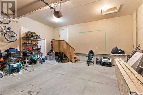 303 Waters Crescent, Saskatoon, SK - Indoor Photo Showing Garage