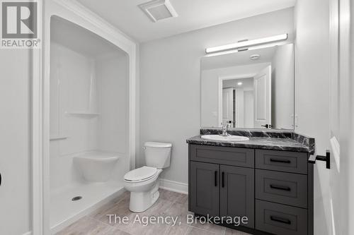 34 Marie Street, Pelham (662 - Fonthill), ON - Indoor Photo Showing Bathroom