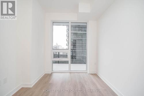 1111 - 117 Broadway Avenue, Toronto, ON - Indoor Photo Showing Other Room