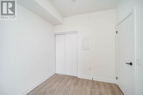 1111 - 117 Broadway Avenue, Toronto, ON - Indoor Photo Showing Other Room