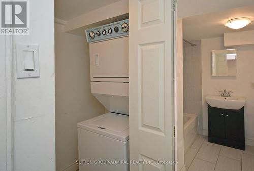 Basemen - 330 Harbord Street, Toronto, ON - Indoor Photo Showing Laundry Room