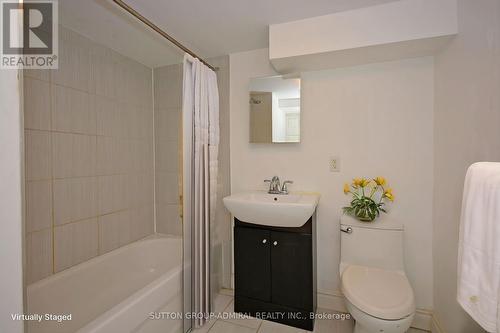 Basemen - 330 Harbord Street, Toronto, ON - Indoor Photo Showing Bathroom