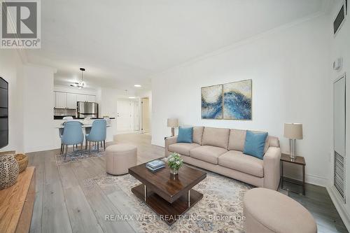 203 - 1 Hycrest Avenue, Toronto, ON - Indoor Photo Showing Living Room