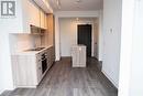 1407 - 15 Holmes Avenue, Toronto, ON  - Indoor Photo Showing Kitchen 