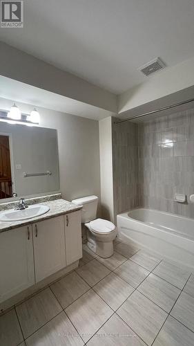 2506 Rosedrop Path, Oshawa, ON - Indoor Photo Showing Bathroom