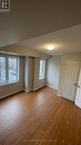 2506 Rosedrop Path, Oshawa, ON - Indoor Photo Showing Other Room