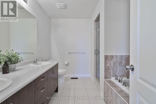 1246 Peelar Crescent, Innisfil, ON - Indoor Photo Showing Bathroom