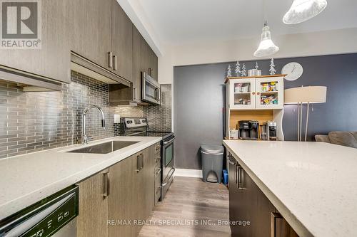 118 - 24 Woodstream Boulevard, Vaughan, ON - Indoor Photo Showing Kitchen With Stainless Steel Kitchen With Upgraded Kitchen