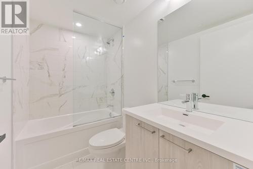 307 - 195 Commerce Street W, Vaughan, ON - Indoor Photo Showing Bathroom