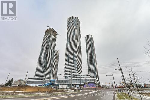 307 - 195 Commerce Street W, Vaughan, ON - Outdoor With Facade