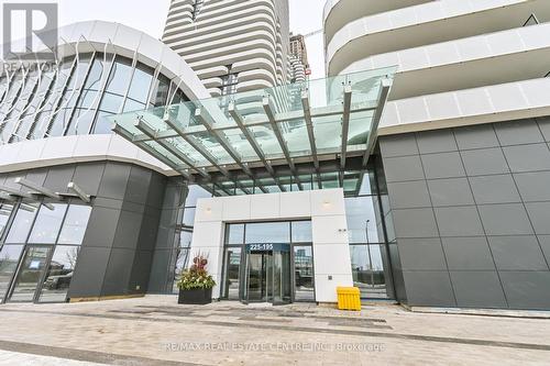 307 - 195 Commerce Street W, Vaughan, ON - Outdoor