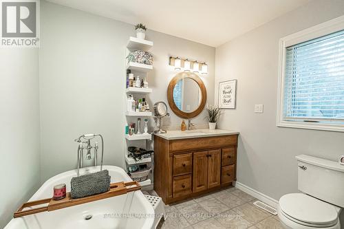 45 Evergreen Avenue, Tiny, ON - Indoor Photo Showing Bathroom