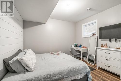 45 Evergreen Avenue, Tiny, ON - Indoor Photo Showing Bedroom