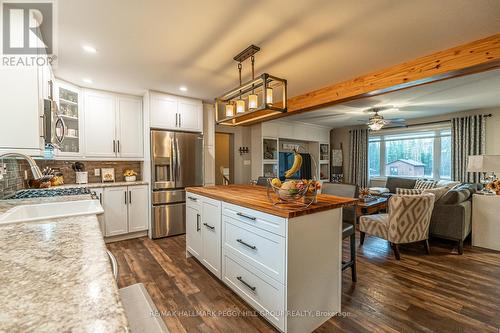 45 Evergreen Avenue, Tiny, ON - Indoor Photo Showing Kitchen With Stainless Steel Kitchen