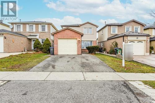 12 Finchgate Boulevard, Brampton, ON - Outdoor With Facade