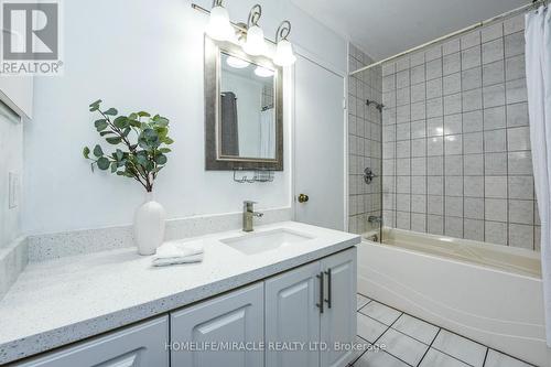 12 Finchgate Boulevard, Brampton, ON - Indoor Photo Showing Bathroom