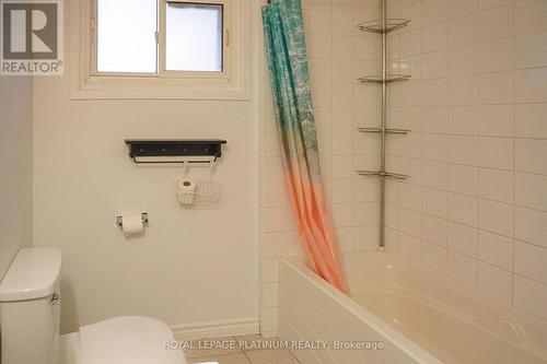 805 Krosno Boulevard, Pickering, ON - Indoor Photo Showing Bathroom