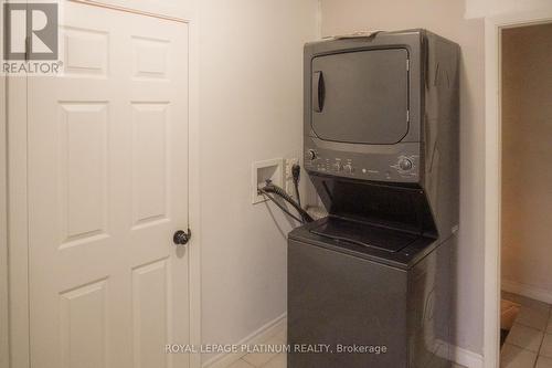 805 Krosno Boulevard, Pickering, ON - Indoor Photo Showing Laundry Room