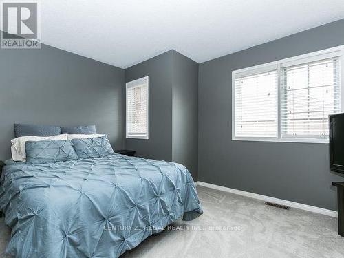 2 - 6060 Snowy Owl Crescent, Mississauga, ON - Indoor Photo Showing Bedroom