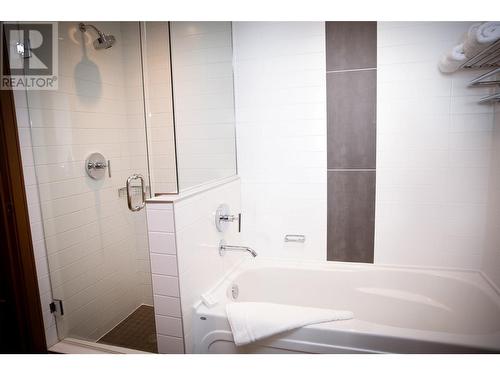 2950 Camozzi Road Unit# 2533, Revelstoke, BC - Indoor Photo Showing Bathroom