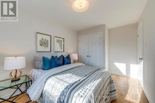 1277 Craigleith Road, Oakville, ON - Indoor Photo Showing Bedroom