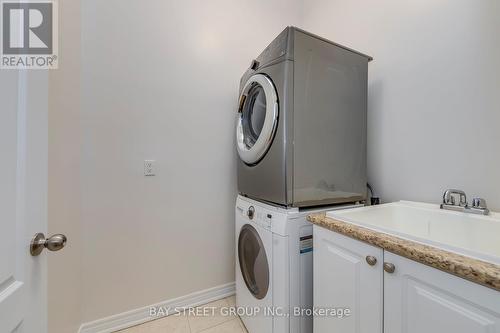 1277 Craigleith Road, Oakville, ON - Indoor Photo Showing Laundry Room