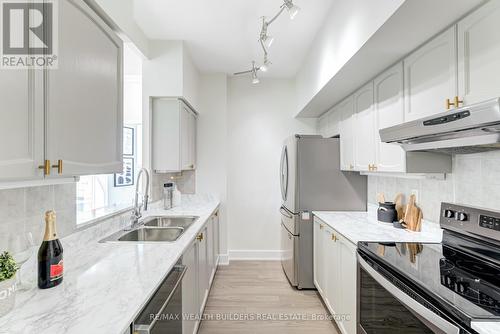 1105 - 2067 Lakeshore Boulevard W, Toronto, ON - Indoor Photo Showing Kitchen With Double Sink With Upgraded Kitchen