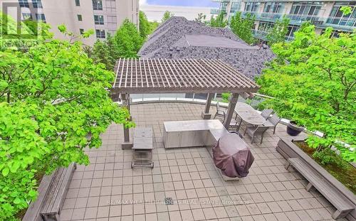 1105 - 2067 Lakeshore Boulevard W, Toronto, ON - Outdoor