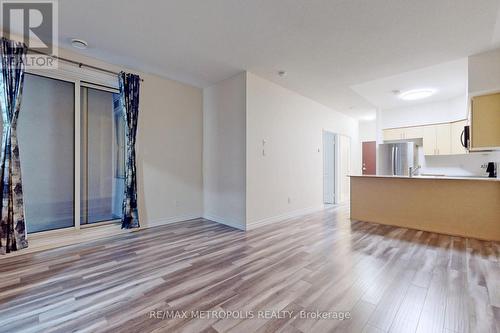 712 - 7405 Goreway Drive, Mississauga, ON - Indoor Photo Showing Kitchen