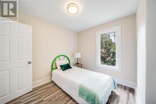 228 Prado, Windsor, ON - Indoor Photo Showing Bedroom