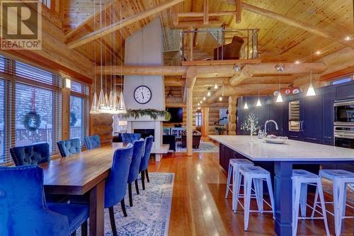 1783 Greywolf Drive, Panorama, BC - Indoor Photo Showing Dining Room