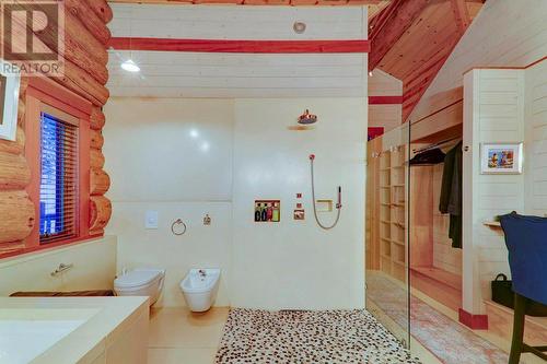 1783 Greywolf Drive, Panorama, BC - Indoor Photo Showing Bathroom