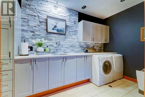 1783 Greywolf Drive, Panorama, BC - Indoor Photo Showing Laundry Room