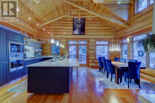 1783 Greywolf Drive, Panorama, BC - Indoor Photo Showing Dining Room