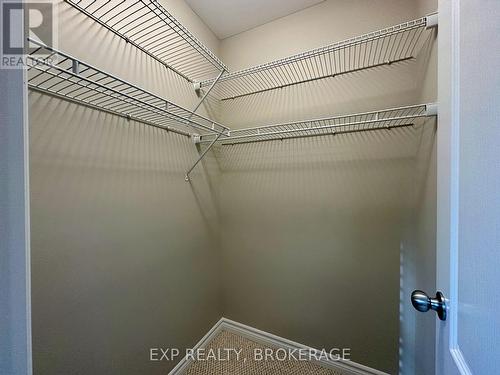 866 Riverview Way, Kingston (Kingston East (Incl Barret Crt)), ON - Indoor With Storage