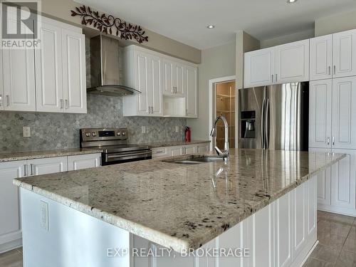 866 Riverview Way, Kingston (Kingston East (Incl Barret Crt)), ON - Indoor Photo Showing Kitchen With Double Sink With Upgraded Kitchen