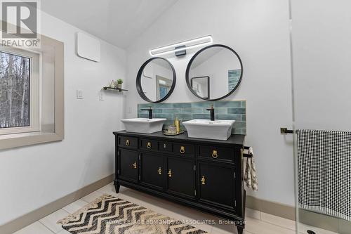 3033 Mclaughlin Road, Whitewater Region, ON - Indoor Photo Showing Bathroom